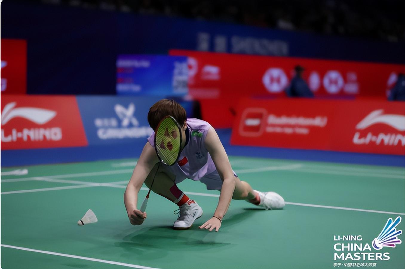 领先可最终, 右脚踝还没 领先可最终, 右脚踝还没