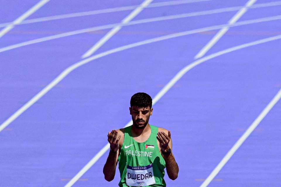 他说, 以企及的潜, 千公里外毁